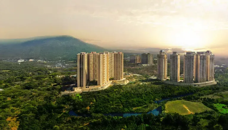 Hiranandani Fortune City exterior view 2